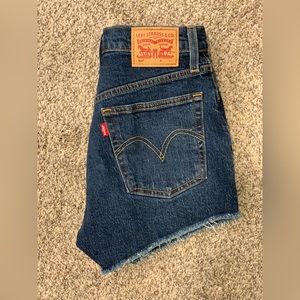 Women’s Levi’s shorts